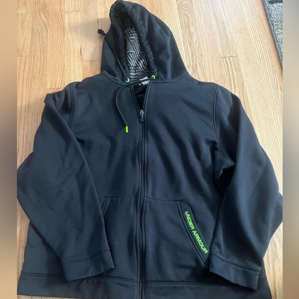 XL Under Armour hoodie